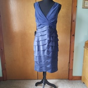 Adrianna Papell navy blue dress Shutter Style Crossover Bodice V-neck Sleeveless